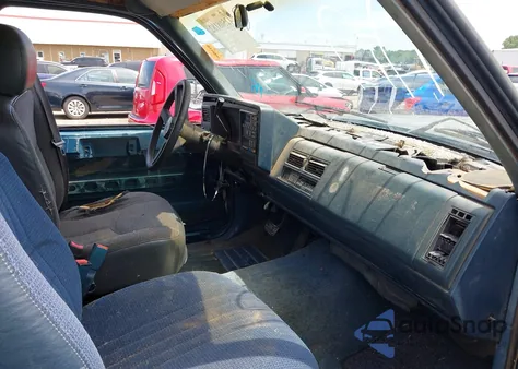 1992 Chevrolet Gmt-400 C1500 из США, поврежденный, VIN 2GCEC19KXN1207949